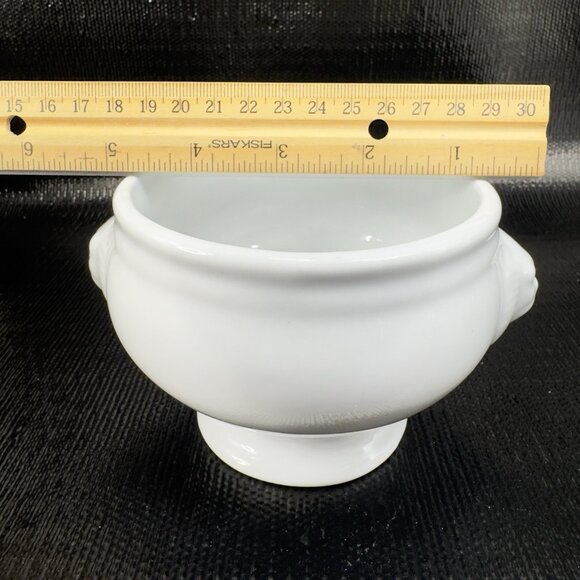 Bistro By Over And Back Lions Head White Porcelain Pedestal Bowl Dish Set 2 VTG - Picture 4 of 16